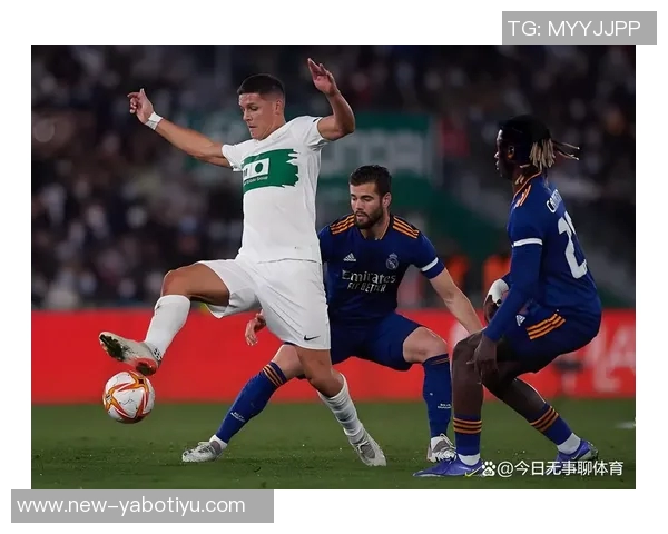 旧将回忆初到米兰时的穿着差异与队友的时尚对比